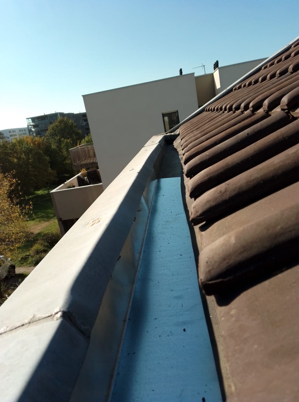 Chéneau zinc après rénovation Nantes – ABCD Couverture